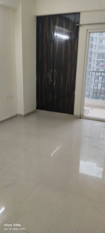 3 BHK Apartment For Sale in Windsor Paradise 2, Raj Nagar Extension