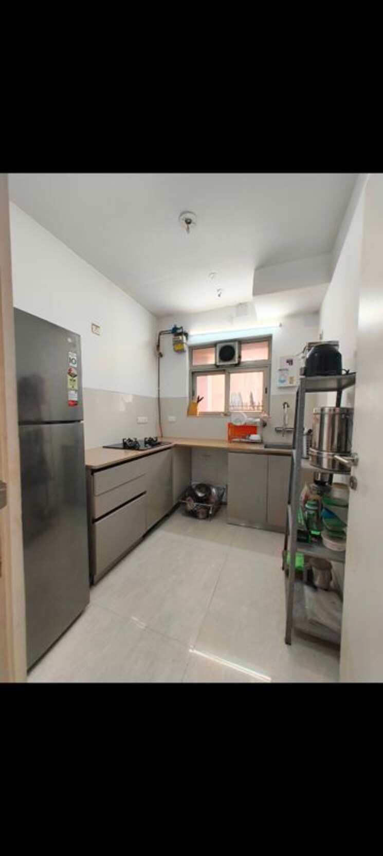 Kitchen, hiranandani-solitaire-studio-apartment 1 Bedroom 400 Sq.Ft. Apartment In Ghodbunder Road Thane 9819297