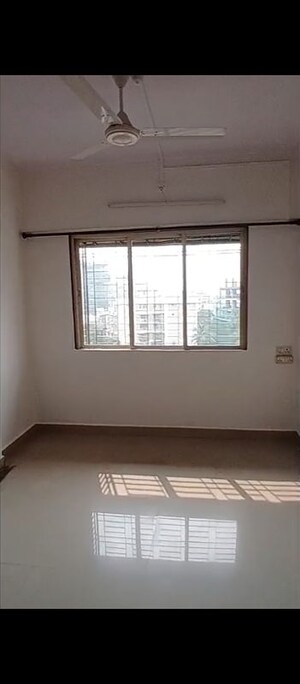 Room in 1 BHK Apartment at Dadar East – for Rent