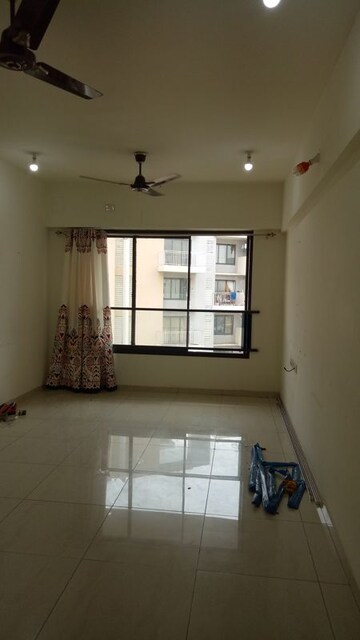 Room in 1 BHK Apartment at Mahindra Antheia, Pimpri – for Sale