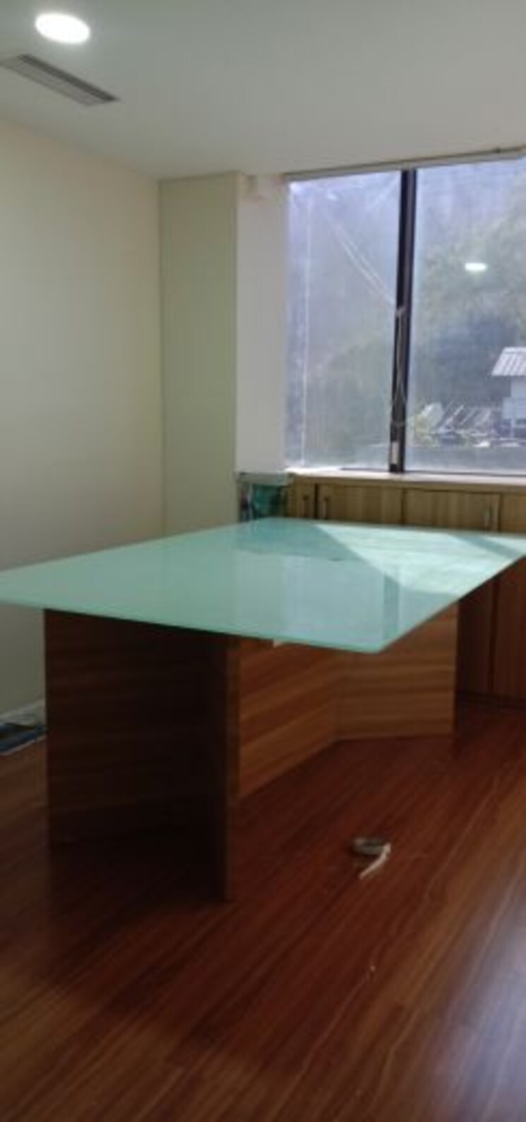 Team Area, senapati bapat road Commercial Office Space 2400 Sq.Ft. In Senapati Bapat Road Pune 9819300