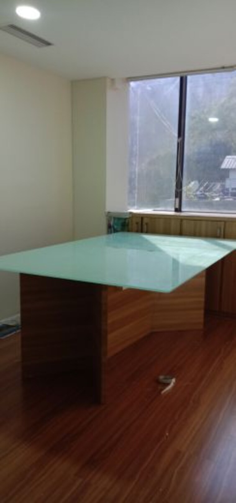 Team Area, senapati bapat road Commercial Office Space 2400 Sq.Ft. In Senapati Bapat Road Pune 9819300