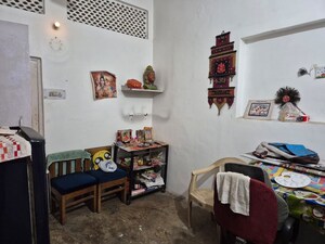 Living Room in 1.5 BHK Apartment at Mayur Vihar – for Sale