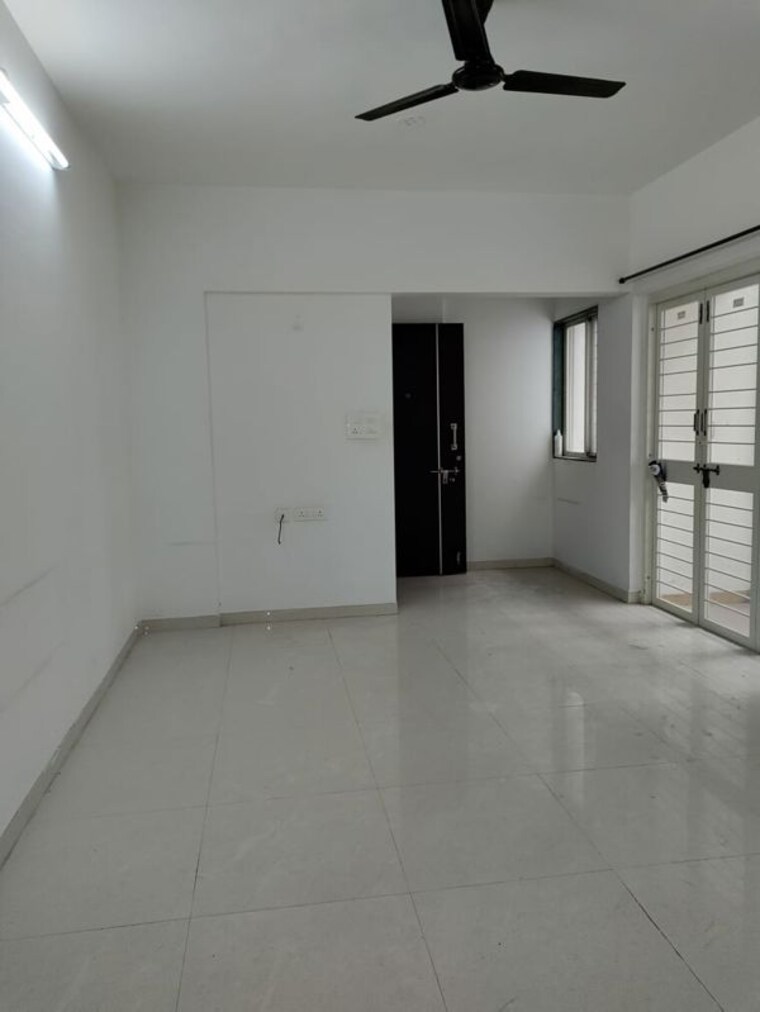 Room, goel-ganga-aashiyana 1.5 Bedroom 800 Sq.Ft. Apartment In Thergaon Pune 9816041