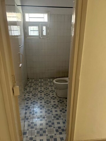 Bathroom in 4 BHK Builder Floor at Sector 44 – for Rent