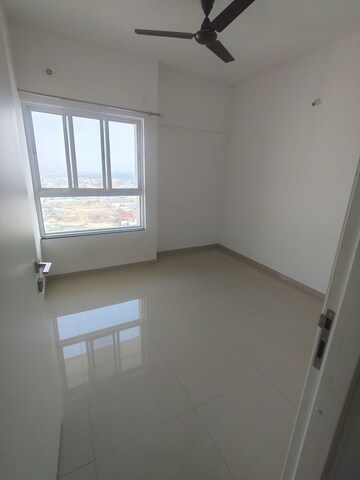 Room in 2 BHK Apartment at Godrej Greens, Undri – for Rent