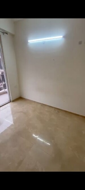 Room in 3 BHK Apartment at Signature Global Park 4 and 5, Sohna Sector 36 – for Rent