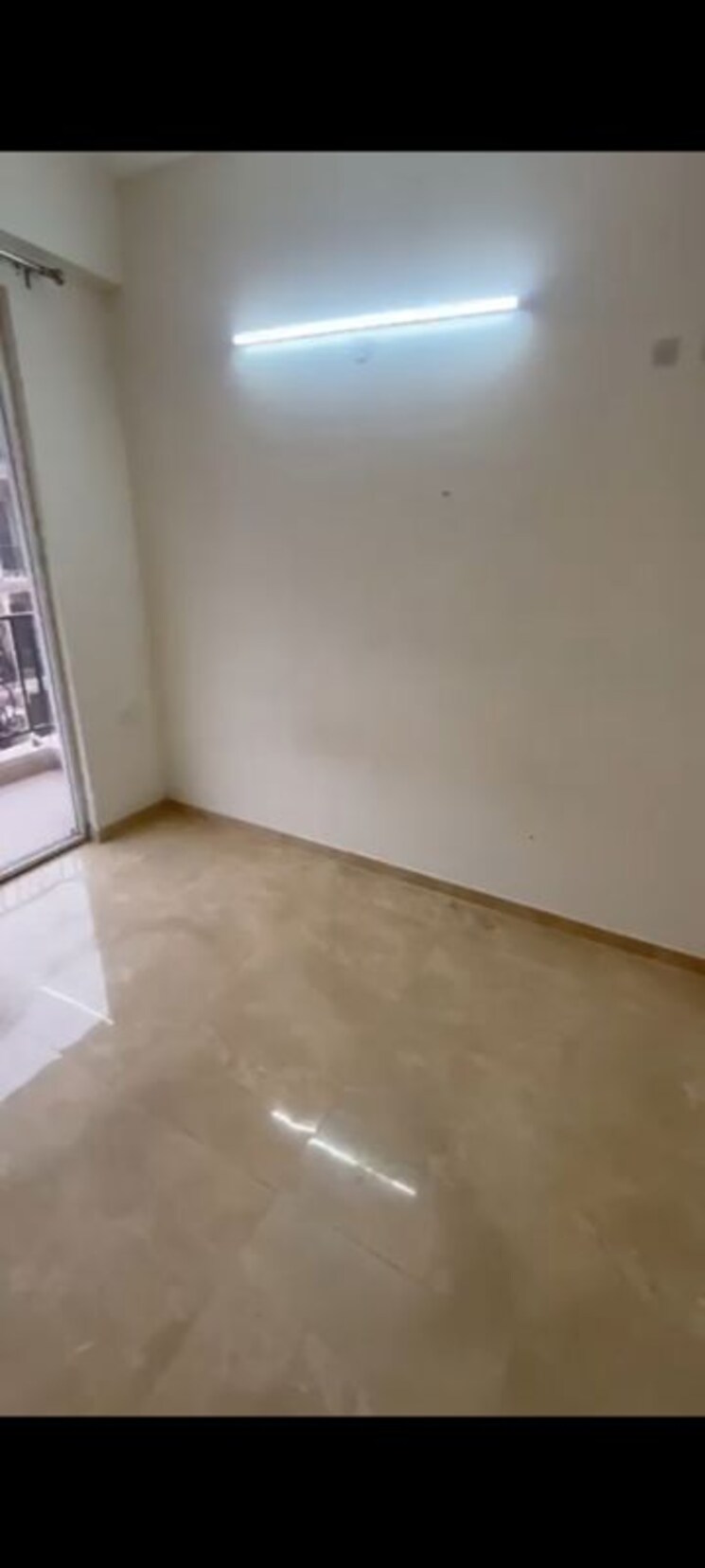 Room, signature-global-park-4-and-5 3 Bedroom 1120 Sq.Ft. Apartment In Sohna Sector 36 Gurgaon 9819394