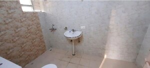 Bathroom in 2 BHK Apartment at Gomti Nagar – for Rent