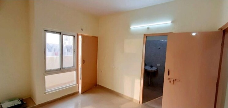 Room, gomti nagar 2 Bedroom 1150 Sq.Ft. Apartment In Gomti Nagar Lucknow 9819396