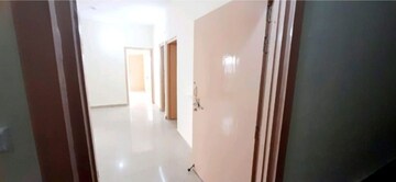 Furnished Amenities in 2 BHK Apartment at Gomti Nagar – for Rent