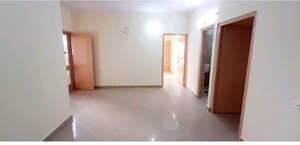 Room in 2 BHK Apartment at Gomti Nagar – for Rent