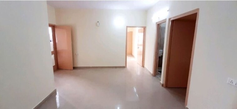 Room, gomti nagar 2 Bedroom 1150 Sq.Ft. Apartment In Gomti Nagar Lucknow 9819396