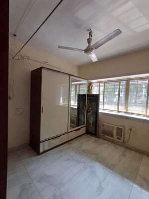 Bedroom in 2 BHK Apartment at Centre Point Society, Panch Pakhadi – for Rent