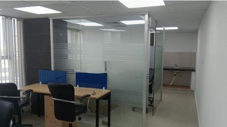 Team Area, hazratganj Commercial Office Space 1100 Sq.Ft. In Hazratganj Lucknow 9819399