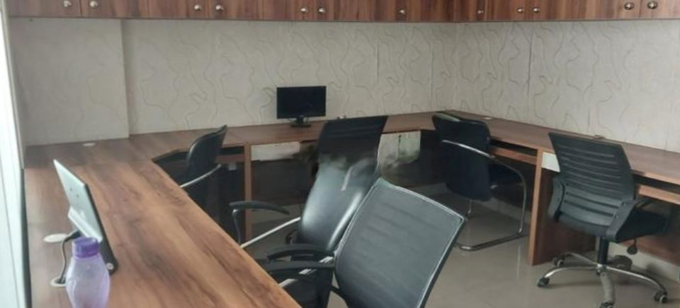 Office Space For Rent in Hazratganj