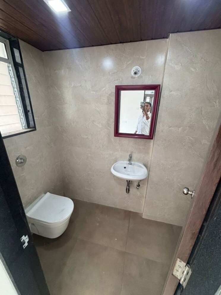 Bathroom, aditya-phatak-wada 2 Bedroom 700 Sq.Ft. Apartment In Tembhi Naka Thane 9819357
