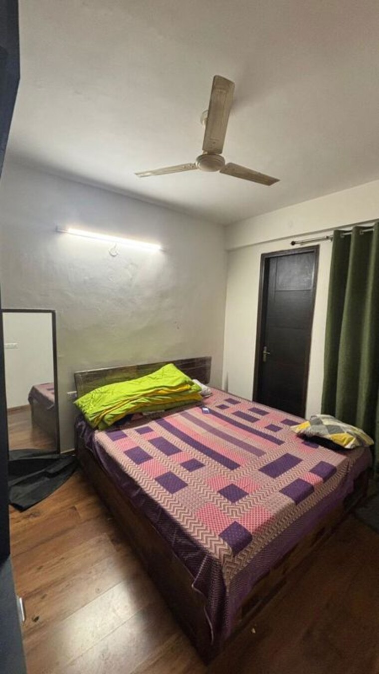 Bedroom, signature-global-park-4-and-5 3 Bedroom 1120 Sq.Ft. Builder Floor In Sohna Sector 36 Gurgaon 9819402