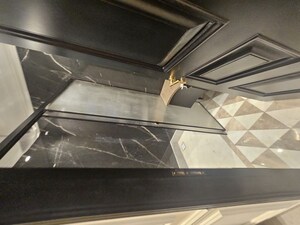 Furnished Amenities in 3 BHK Builder Floor at Surajmal Vihar – for Sale