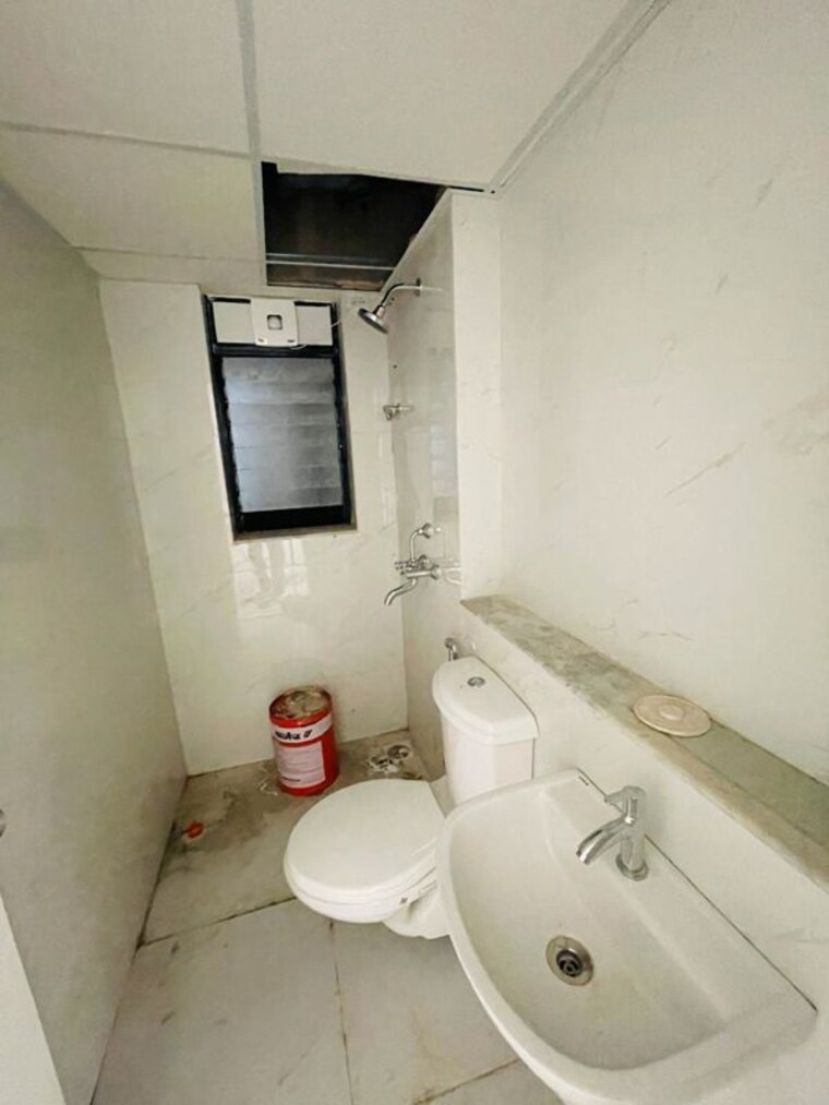 Bathroom, runwal-gardens-phase-3 2 Bedroom 654 Sq.Ft. Apartment In Dombivli East Thane 9819405