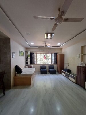 2 BHK Apartment For Rent in Centre Point Society, Panch Pakhadi