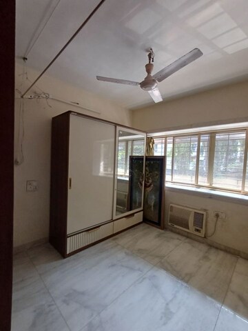 Bedroom in 2 BHK Apartment at Centre Point Society, Panch Pakhadi – for Rent