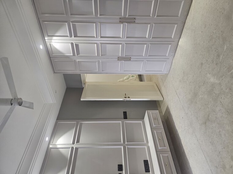 Balcony, surajmal vihar 3 Bedroom 200 Sq.Yd. Builder Floor In Surajmal Vihar Delhi 9819376