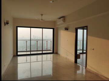 Room in 3 BHK Apartment at M3M Latitude, Sector 65 – for Sale