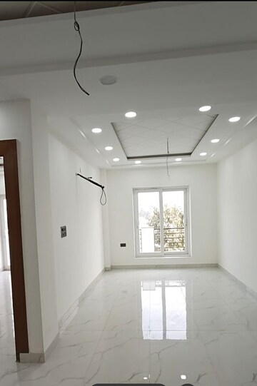 Building Lobby in 3 BHK Builder Floor at Sector 8 – for Sale