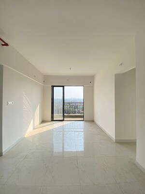 Room in 2.5 BHK Apartment at Runwal Gardens Phase 3, Dombivli East – for Sale