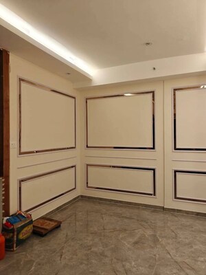 Room in 2 BHK Apartment at Galaxy North Avenue, Gaur City 1 – for Rent