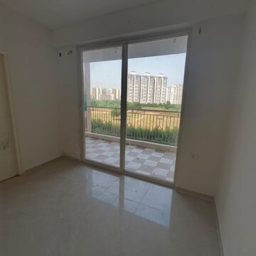 Room in 2 BHK Apartment at Shree Vardhman Green Court, Sector 90 – for Rent