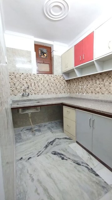 Kitchen in 2 BHK Builder Floor at Sector 39 – for Rent
