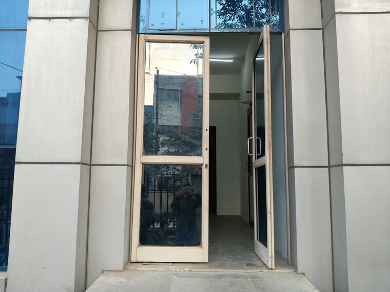 Floor Plan, sector 63 Commercial Warehouse 1600 Sq.Yd. In Sector 63 Noida 9819502