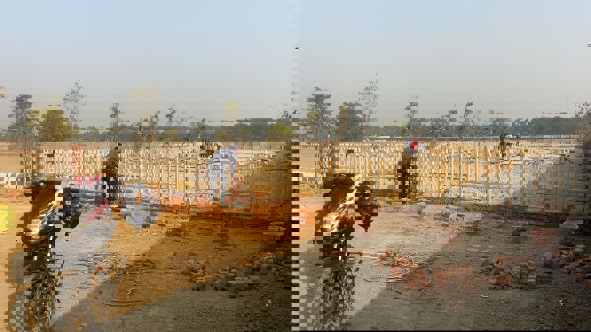 Plot For Sale in Krishna Iscon Valley