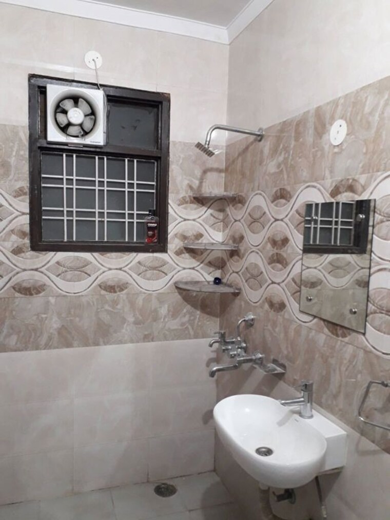 Bathroom, sector 47 1 Bedroom 785 Sq.Ft. Builder Floor In Sector 47 Gurgaon 9819530