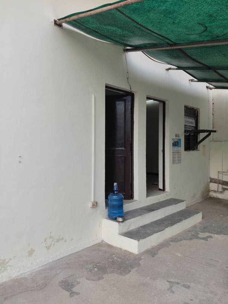 Floor Plan, sector 63 Commercial Warehouse 3000 Sq.Yd. In Sector 63 Noida 9819536