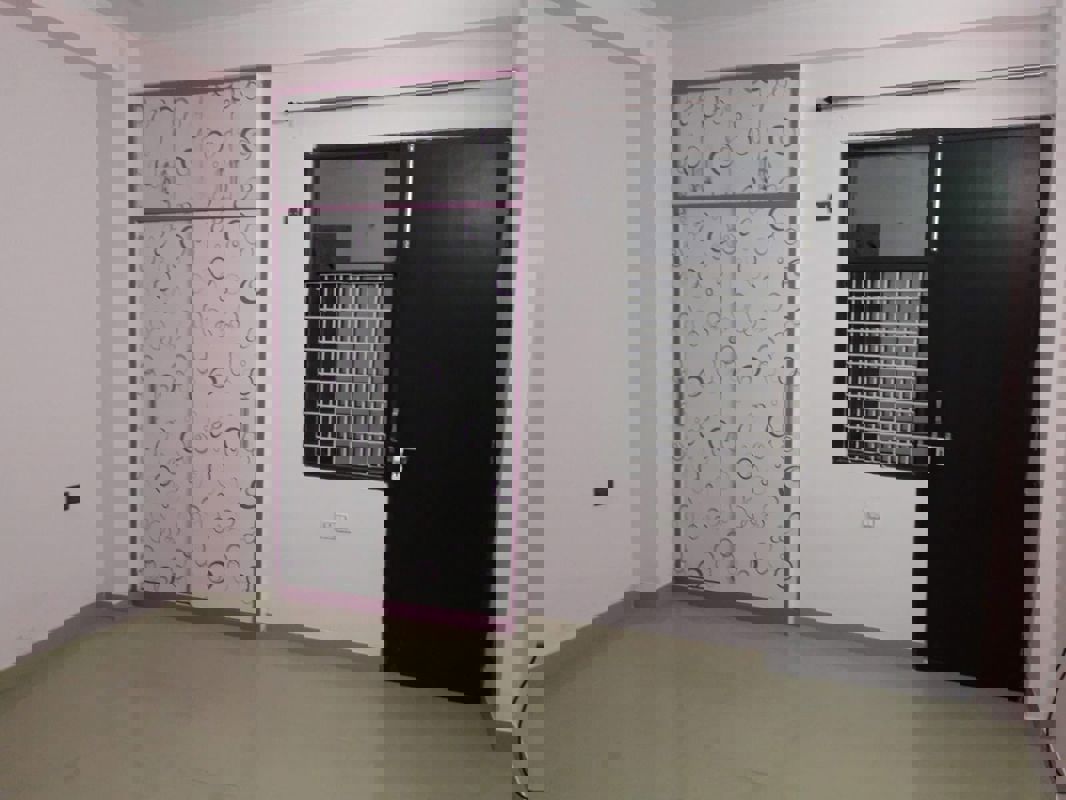 1 BHK Builder Floor For Rent in Sector 38