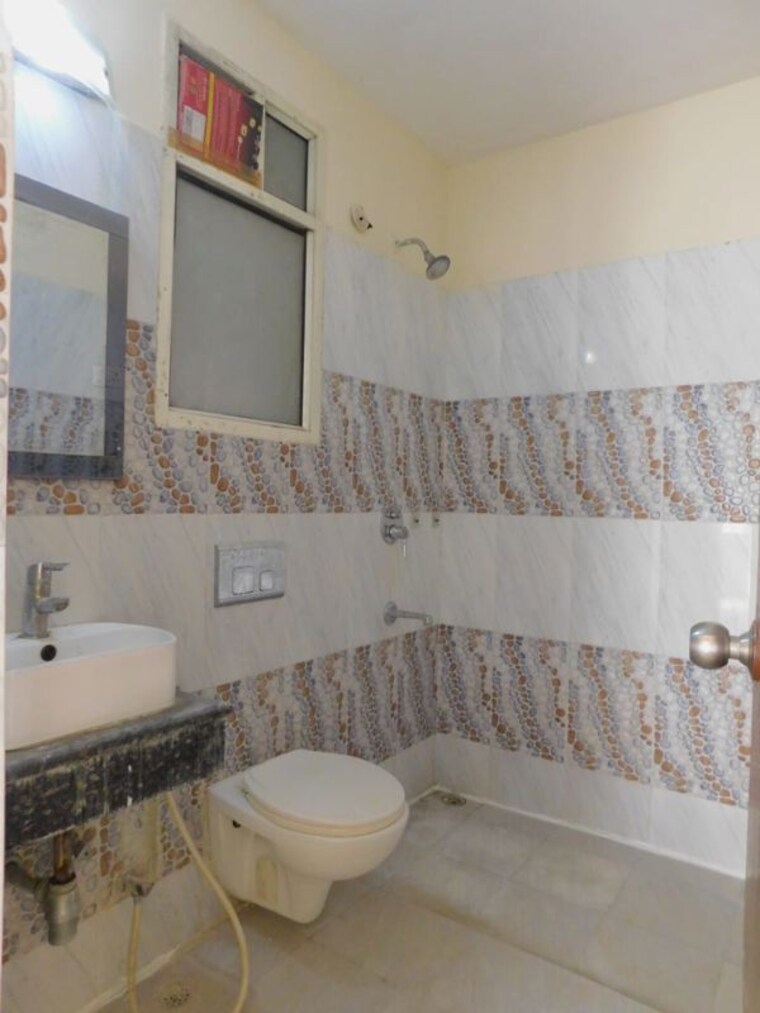 Bathroom, vasu-fortune-residency-phase-ii 3 Bedroom 1325 Sq.Ft. Apartment In Raj Nagar Extension Ghaziabad 9819541