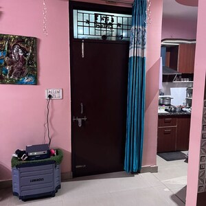 Furnished Amenities in 2 BHK Apartment at Pandav Nagar – for Sale