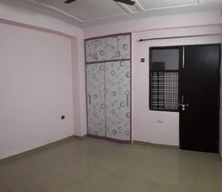 1 BHK Builder Floor For Rent in Sector 45