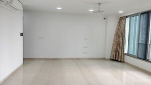 Room in 3 BHK Apartment at Oberoi Realty Esquire, Goregaon East – for Rent