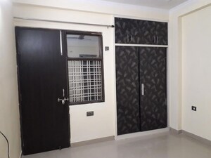 1 BHK Builder Floor For Rent in Sector 52