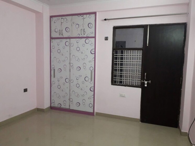Room, sector 40 1 Bedroom 814 Sq.Ft. Builder Floor In Sector 40 Gurgaon 9819589