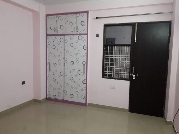 Room, sector 40 1 Bedroom 814 Sq.Ft. Builder Floor In Sector 40 Gurgaon 9819589