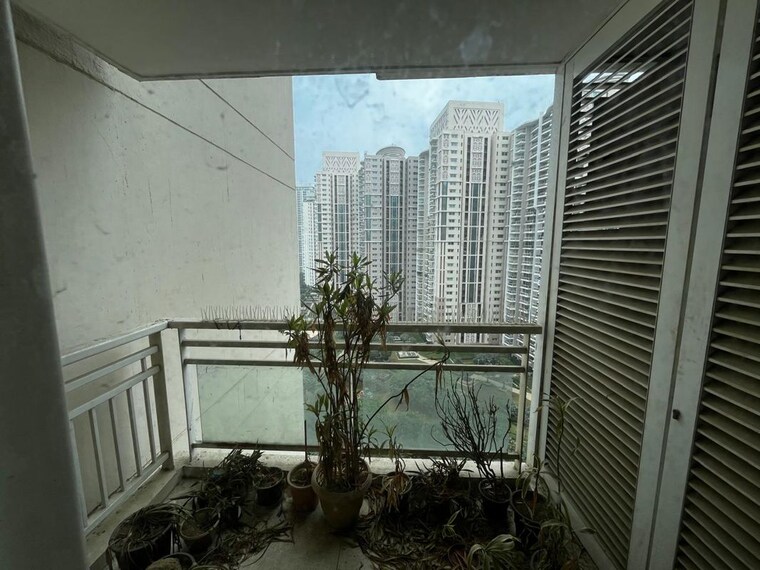Balcony, dlf-park-place 3 Bedroom 1975 Sq.Ft. Apartment In Sector 54 Gurgaon 9819620