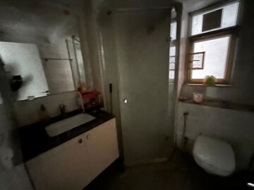 Bathroom in 3 BHK Apartment at DLF Park Place, Sector 54 – for Rent