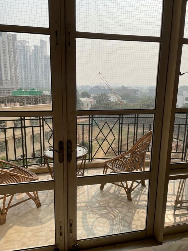 Balcony, dlf-hamilton-court 3 Bedroom 2659 Sq.Ft. Apartment In Sector 27 Gurgaon 9819641