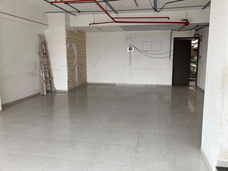 Room, nyati-empress Commercial Office Space 680 Sq.Ft. In Viman Nagar Pune 9819588