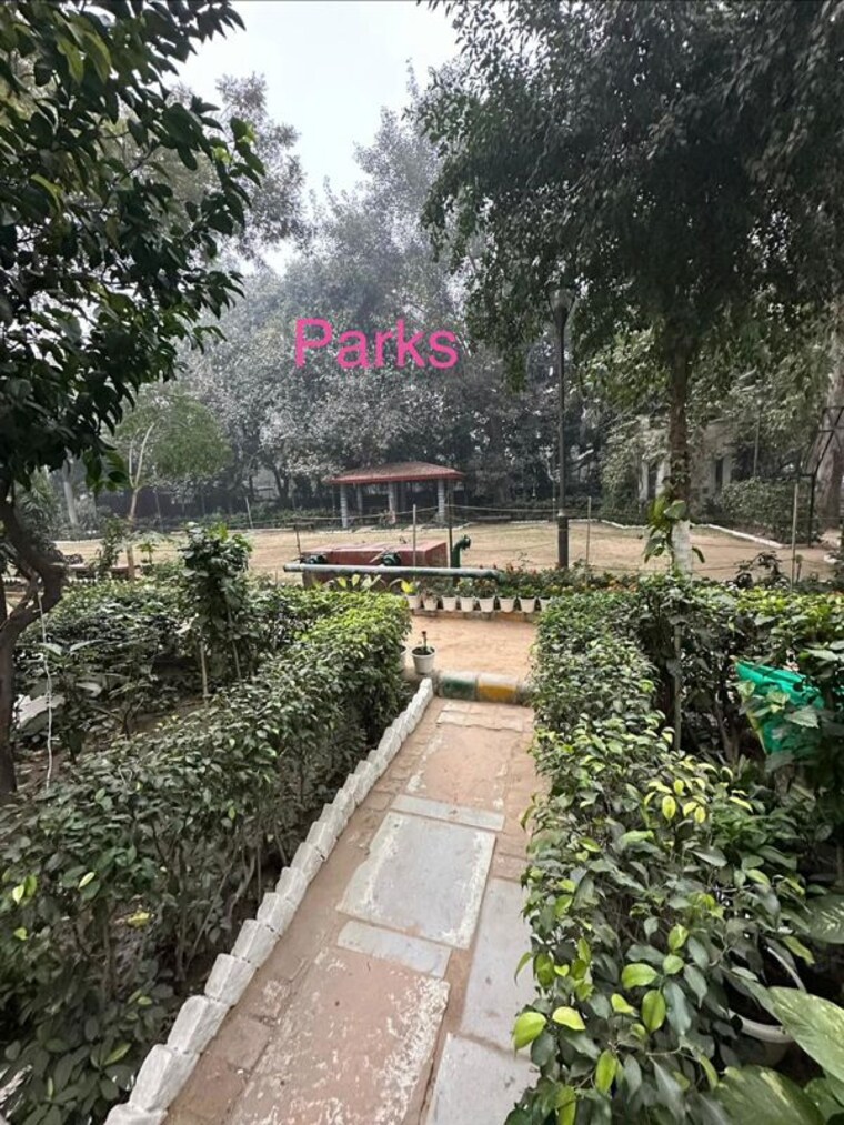 Balcony, sarvapriya vihar 3 Bedroom 250 Sq.Yd. Builder Floor In Sarvapriya Vihar Delhi 9819651